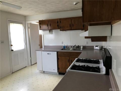184 Doyle Ave, Brookville, OH 45309 photo 4
