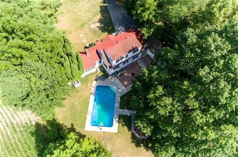 301 Tuttle Rd, Springfield, OH 45503 photo 2