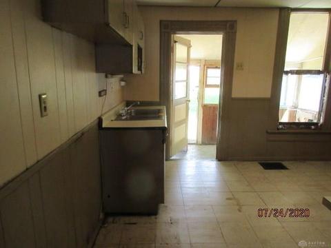 530 N Shaffer St, Springfield, OH 45504 photo 8