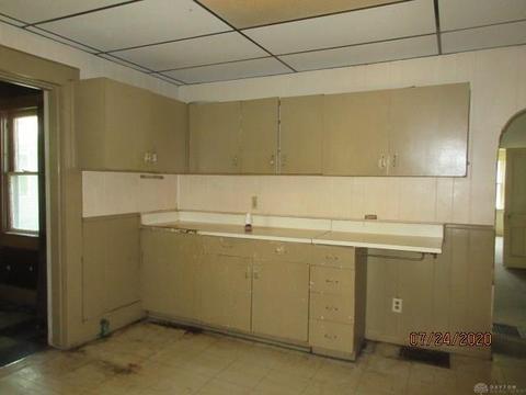 530 N Shaffer St, Springfield, OH 45504 photo 9