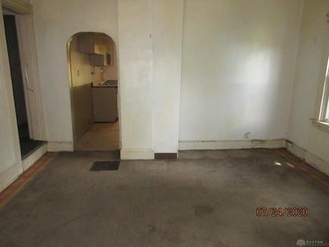 530 N Shaffer St, Springfield, OH 45504 photo 6