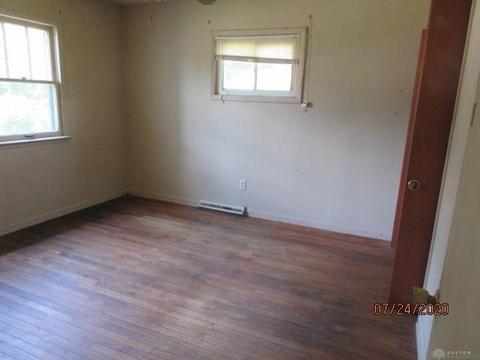 530 N Shaffer St, Springfield, OH 45504 photo 11