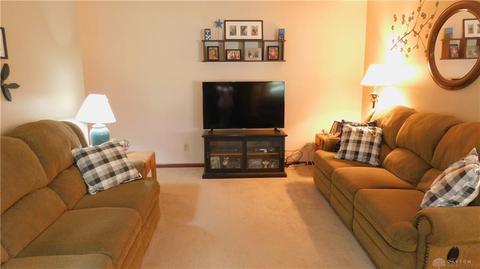 910 Maplecrest Dr, Troy, OH 45373 photo 11