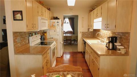 910 Maplecrest Dr, Troy, OH 45373 photo 8