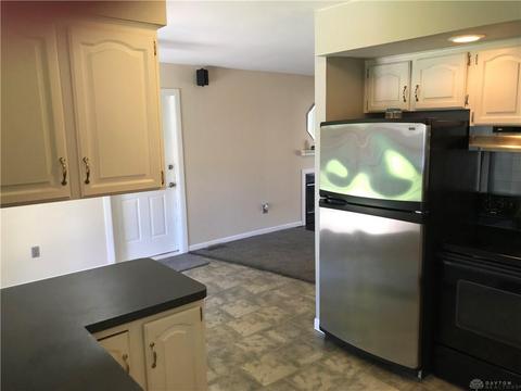 443 E 4th St, Franklin, OH 45005 photo 6