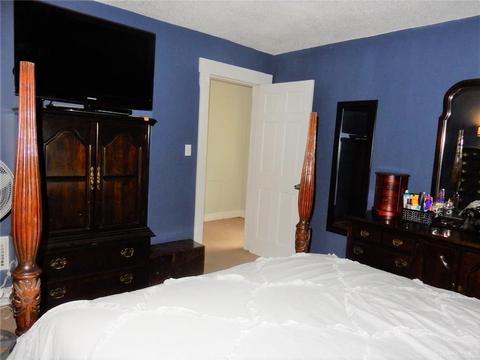 746 E Circle Dr, Dayton, OH 45403 photo 16
