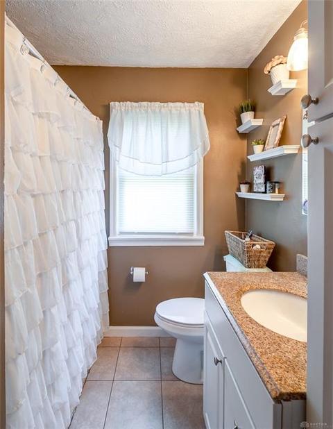 218 E Downey Dr, Springfield, OH 45504 photo 3
