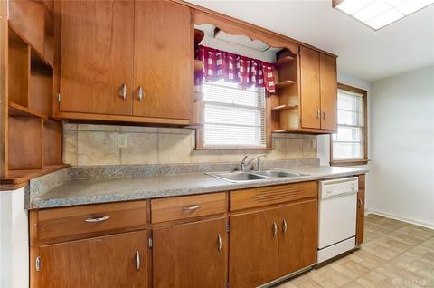1006 Robin Rd, Springfield, OH 45503 photo 10
