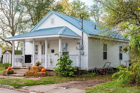 8 Cedar St, Franklin, OH 45005 photo 2