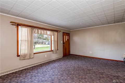 1371 Ridgeway Dr, Springfield, OH 45506 photo 5