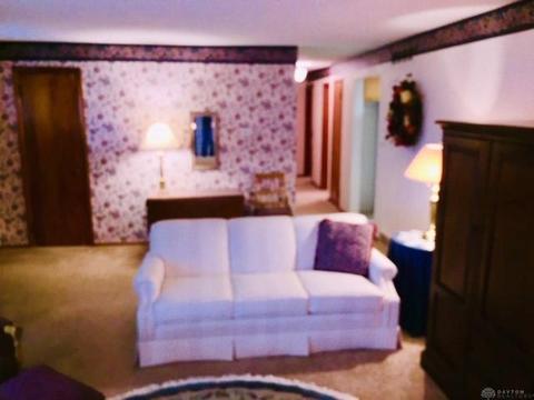 1609 Shadeland Dr, Springfield, OH 45503 photo 17