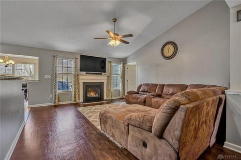 1735 Eagle Ct, Fairborn, OH 45324 photo 4