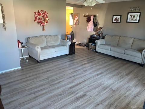 1433 Marinette Dr, Springfield, OH 45503 photo 3