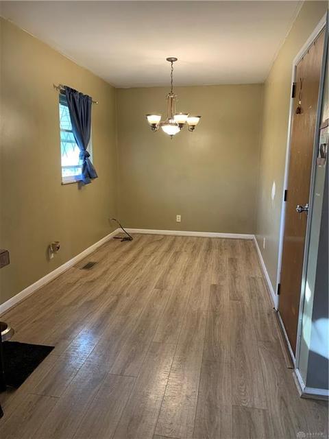 1433 Marinette Dr, Springfield, OH 45503 photo 6