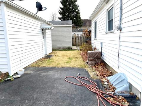 2217 Harshman Blvd, Springfield, OH 45504 photo 3