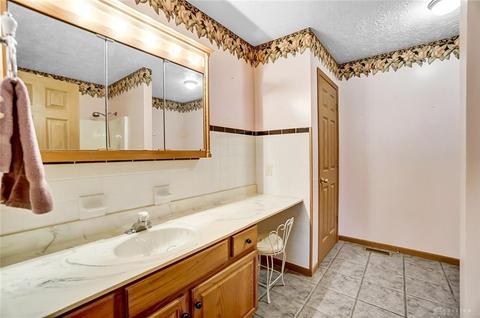751 Old Harshman Rd, Riverside, OH 45431 photo 23