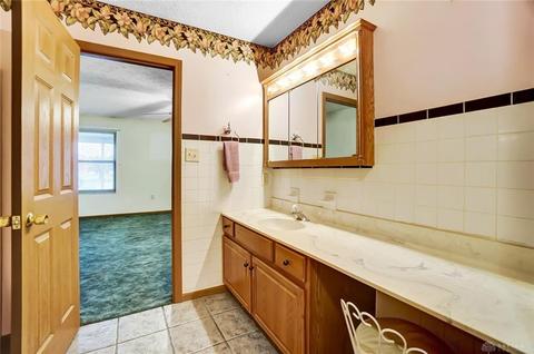 751 Old Harshman Rd, Riverside, OH 45431 photo 24