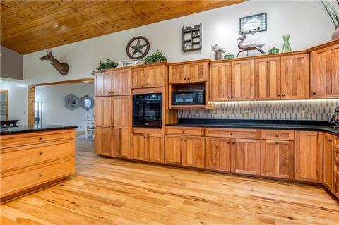 2373 Shrine Rd, Springfield, OH 45502 photo 6