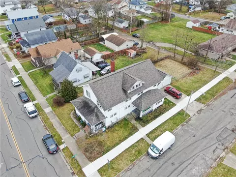 402 S Douglas Ave, Springfield, OH 45505 photo 2