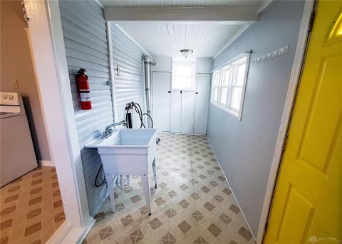 604 E Cecil St, Springfield, OH 45503 photo 8