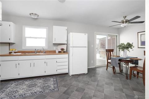 140 E Doris Dr, Fairborn, OH 45324 photo 5