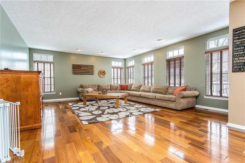 79 Mccullough Dr, Springboro, OH 45066 photo 4