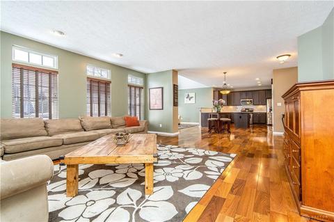 79 Mccullough Dr, Springboro, OH 45066 photo 5