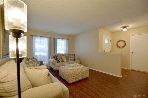 280 Cedar Hill Ln, Springboro, OH 45066 photo 3