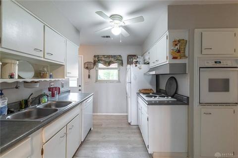 1150 Benedict Ct, Cincinnati, OH 45246 photo 8