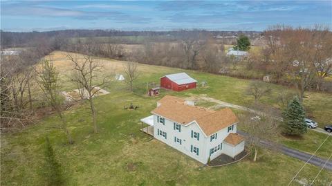 2734 Hustead Rd, Springfield, OH 45502 photo 1
