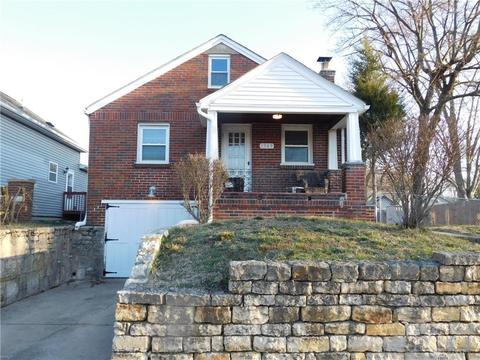 1349 Elmdale Dr, Dayton, OH 45409 photo 2