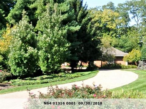 501 Stonehaven Rd, Kettering, OH 45429 photo 1