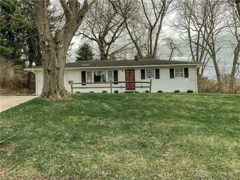 176 E Bryant Ave, Franklin, OH 45005 photo 1
