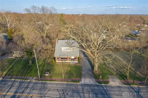 166 S Main St, Centerville, OH 45458 photo 4