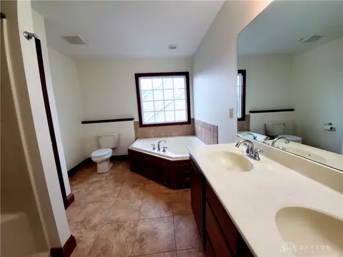 5825 Willow Chase Cir, Springfield, OH 45502 photo 34