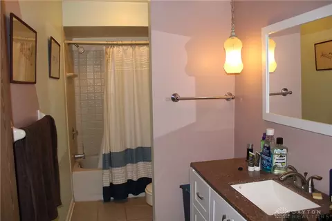 8951 Deep Forest Ln, Dayton, OH 45458 photo 14