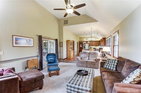 1863 Mchenry Ct, Bellbrook, OH 45305 photo 19