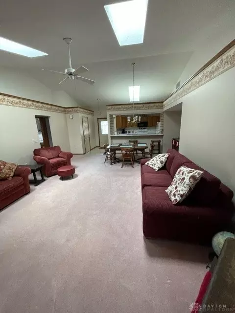 3130 Lakeview Ct, Springfield, OH 45503 photo 4