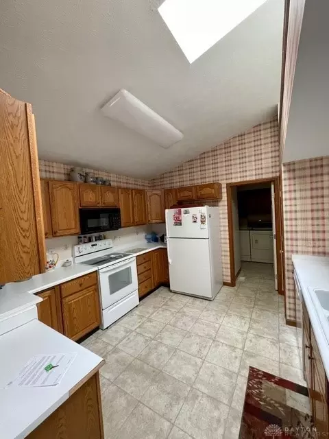 3130 Lakeview Ct, Springfield, OH 45503 photo 8