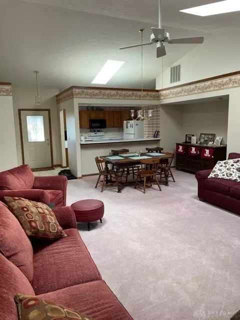 3130 Lakeview Ct, Springfield, OH 45503 photo 5