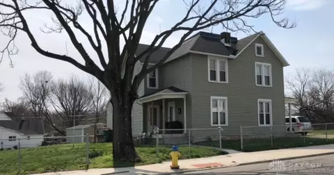 708 East St, Springfield, OH 45505 photo 1