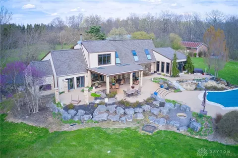 647 E State Route 73, Springboro, OH 45066 photo 1