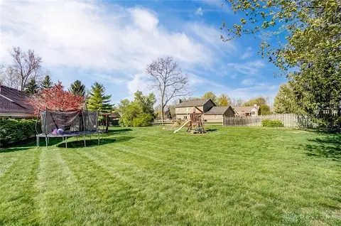 556 Highpoint Dr, Springboro, OH 45066 photo 30