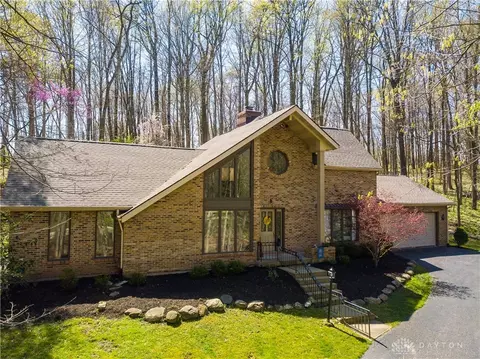 477 Aberfelda Dr, Springfield, OH 45504 photo 1