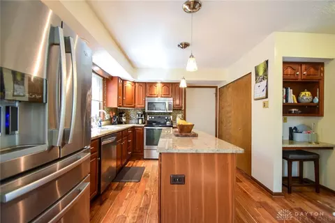 477 Aberfelda Dr, Springfield, OH 45504 photo 17