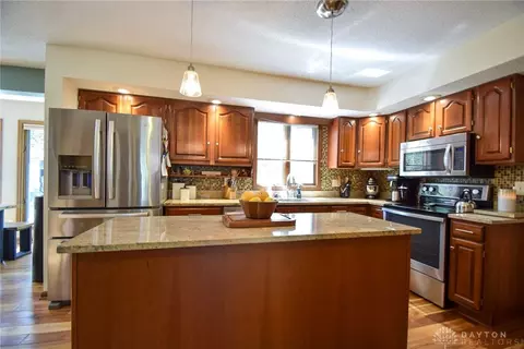 477 Aberfelda Dr, Springfield, OH 45504 photo 18