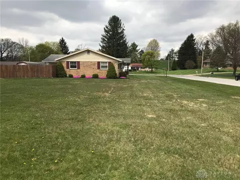 1833 Perkins Dr, Springfield, OH 45505 photo 3
