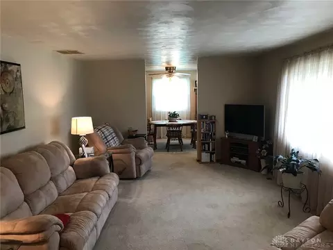 1833 Perkins Dr, Springfield, OH 45505 photo 7