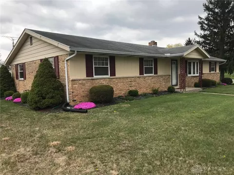 1833 Perkins Dr, Springfield, OH 45505 photo 4