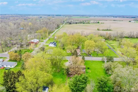 8060 Springfield Jamestown Rd, Springfield, OH 45502 photo 25